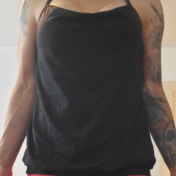 Lulumemon top built in bra - Picture 4 of 5